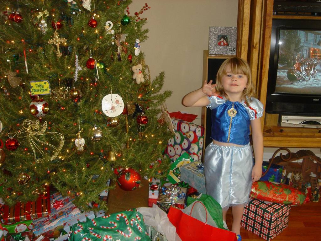 2005-12-24-Christmas-Eve-06.JPG
